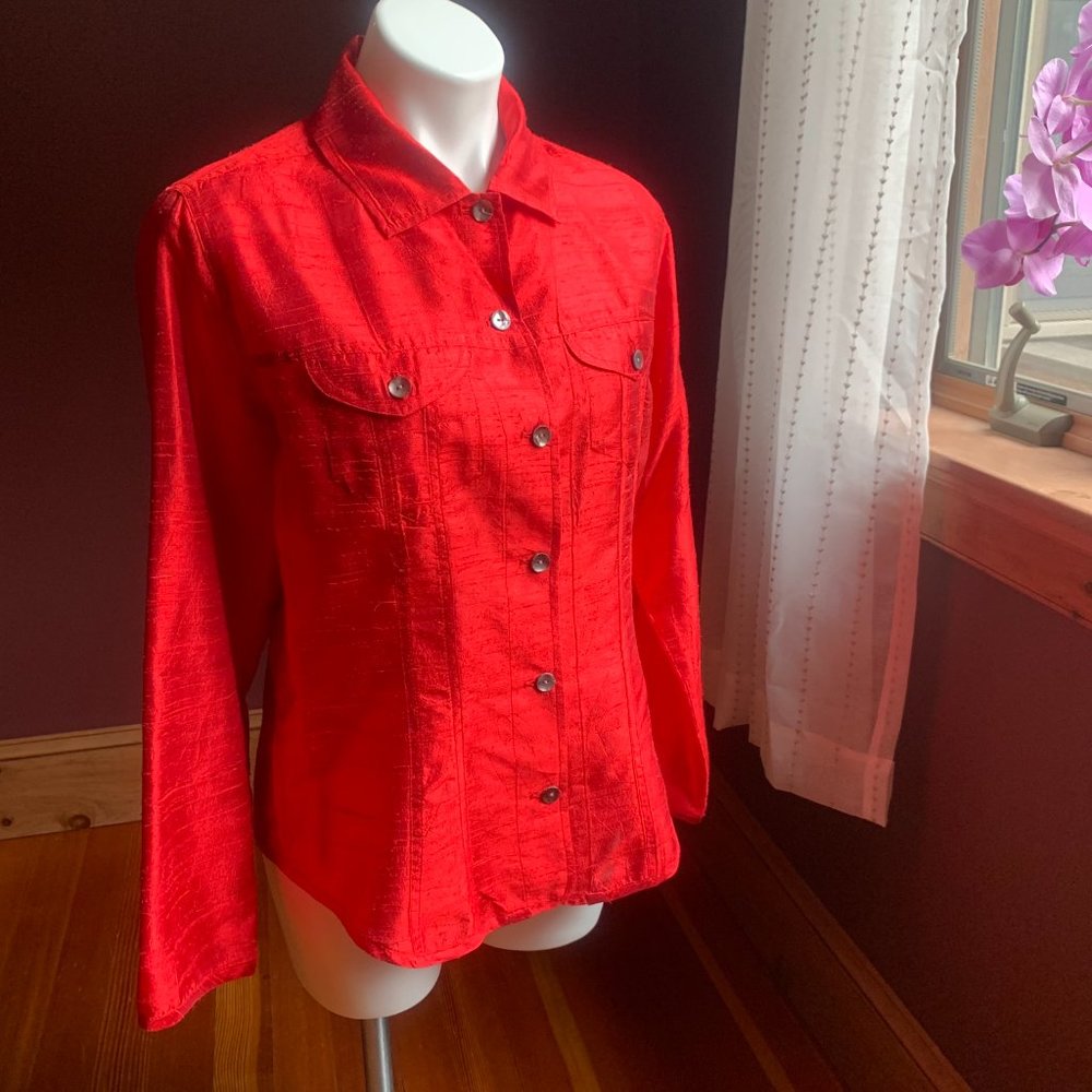 CHICO'S Scarlet Red 100% Silk Button Front LS Blouse M
